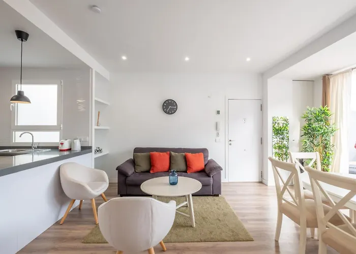 Apartment Spacious Penthouse With Private Terrace *